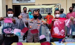 8 KASUS WANITA PENJUAL BUNGA, 3 (2)