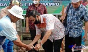 Pemerintah Kecamatan Sunggal Melakukan Bedah Rumah di Dusun 16 Desa Sei Semayang, Kecamatan Sunggal, Kabupaten Deliserdang, Sumatera Utara (Sumut), Jumat pagi (09/04/2021) sekira pukul 09.00 WIB.