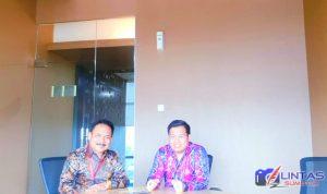 YLBH Darma Berkah Keadilan Ket//Foto : dari kanan ke kiri : Ketua Umum DPP Pusat Lembaga Bantuan Hukum YLBH Darma Berkah Keadilan Darmawan Yusuf, SH., SE., M.Pd., MH., CTLA., Med dan Wakil Ketua Mihon Manalu, SH., M.Pd